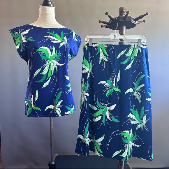 Dresses & Skirts - Vintage Beeline Fashions Union  Made 2 Piece Outfit Floral Top Matching Skirt